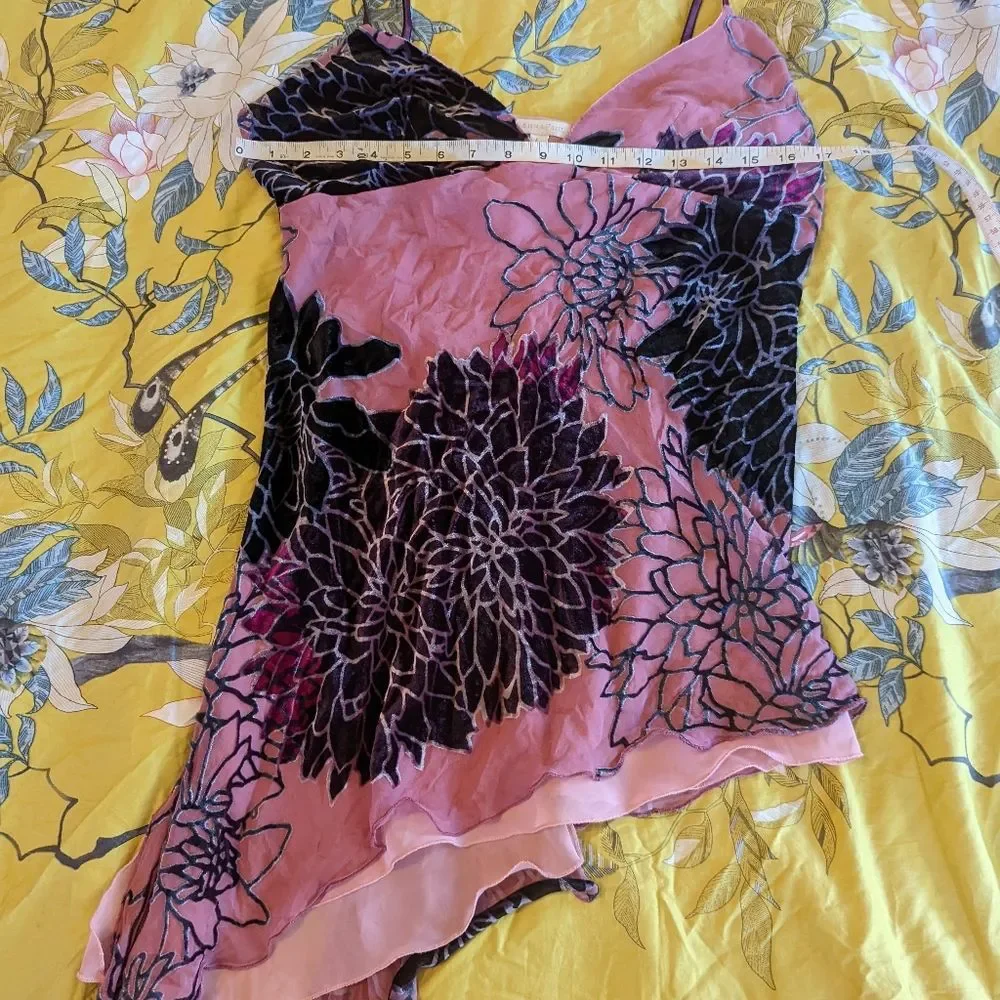 Floral Pink and Black Tank top - Picture 4 of 8